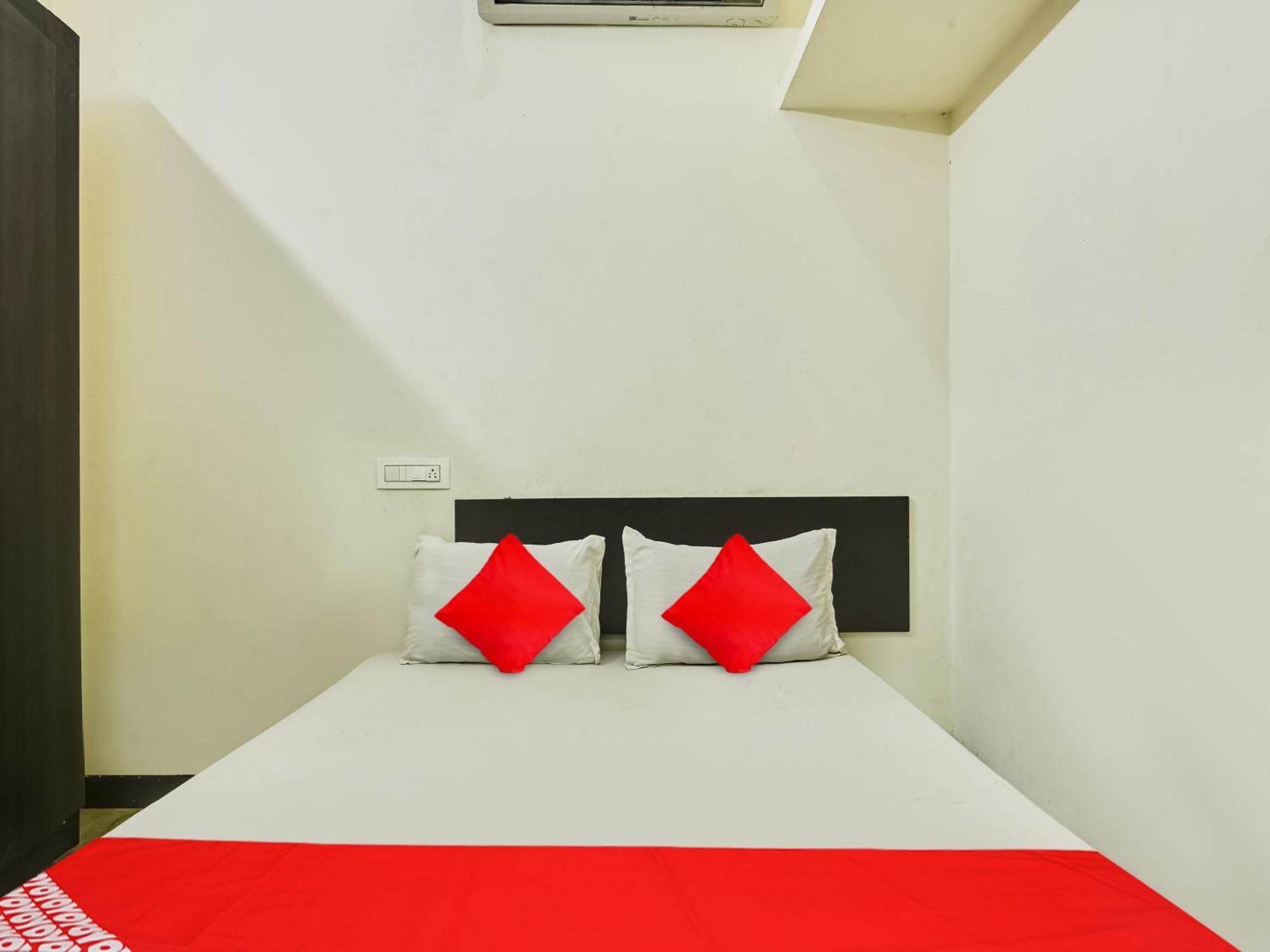 Hotel O A K Residency โคอิมบาทอร์ ภายนอก รูปภาพ